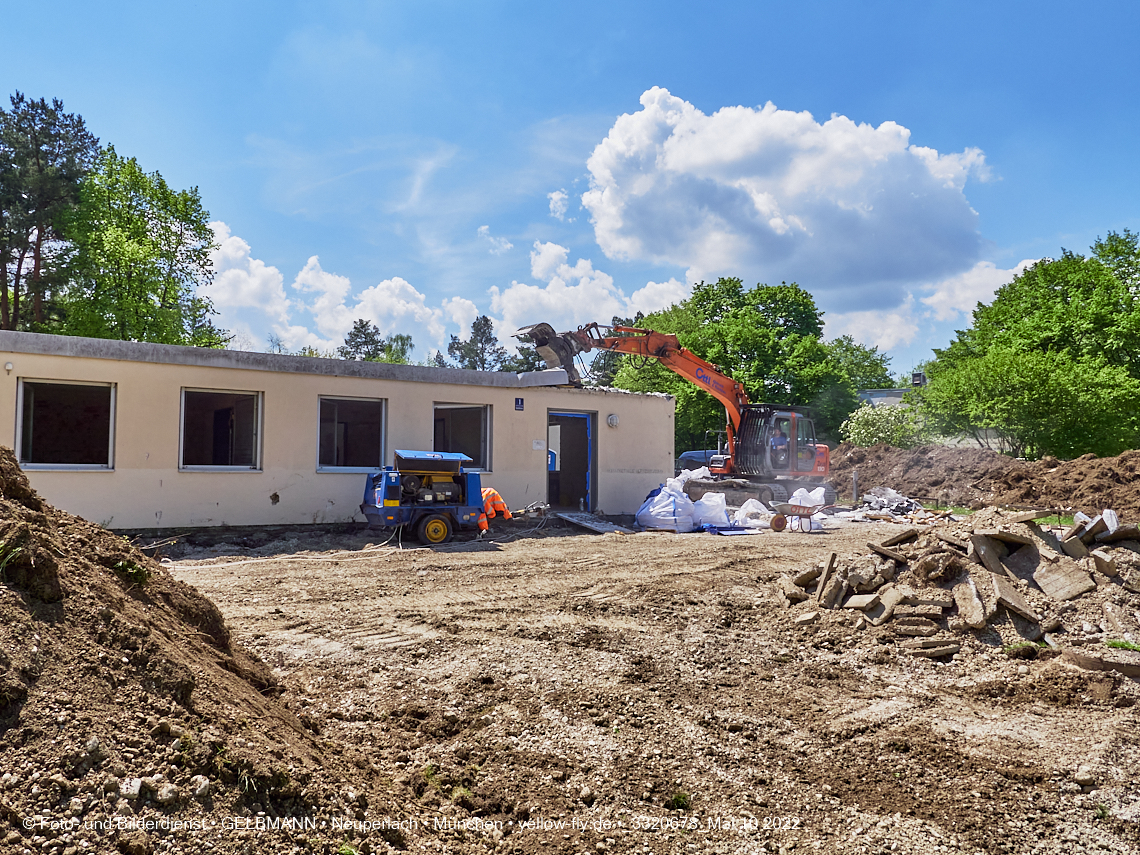 10.05.2022 - Baustelle am Haus für Kinder in Neuperlach